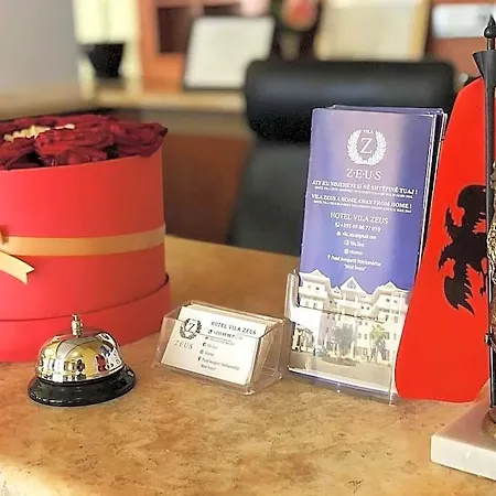 Hotell Zeus 4*