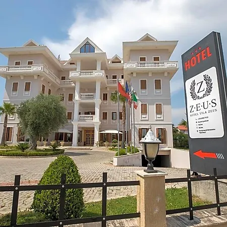 Hotell Zeus 4*